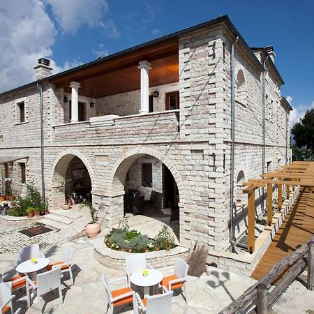 Nisista Lodge Mountain View Rodavgi Exterior foto